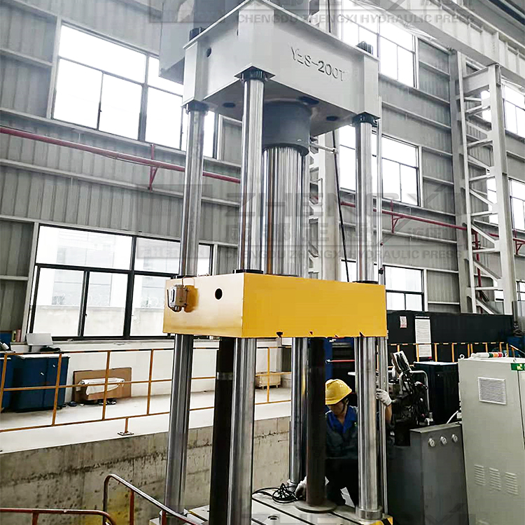 200噸四柱復(fù)合材料液壓機(jī)落戶眉山 200噸四柱復(fù)合材料液壓機(jī)落戶眉山